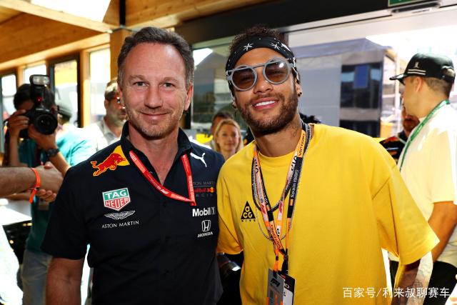 内马尔重要时刻出色防守，西班牙队带队取胜！赛场气氛高涨